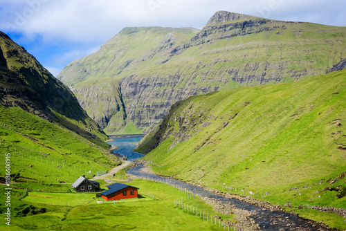 Idyllic valley of Saksun, F...