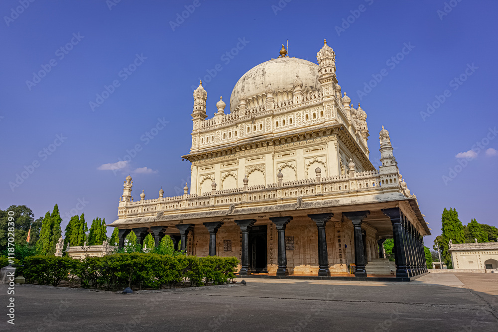 Fototapeta premium Mausoleum of Hyder Ali and Tipoo Sultan, The Gumbaz was raised by Tipu Sultan in 1782-84 at Srirangapatana to serve as a mausoleum for his father and mother. Persian style Architecture.