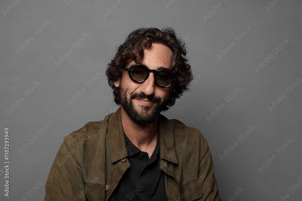 Fototapeta premium young bearded man wearing sun glasses