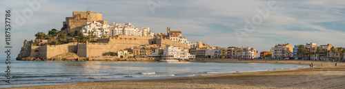 Obraz na płótnie Peniscola cityscape panorama, Valencian Community, Spain w salonie