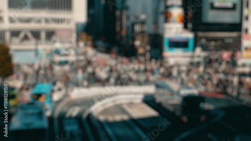 Wallpaper Mural 歩行者が移動する東京の渋谷スクランブル交差点　スローモーション Torontodigital.ca