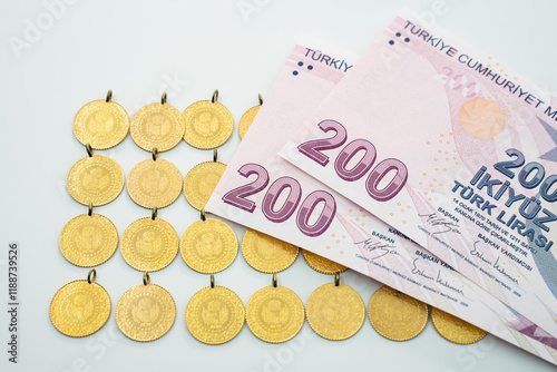 Quarter gold (Turkish gold) and Turkish money banknote
