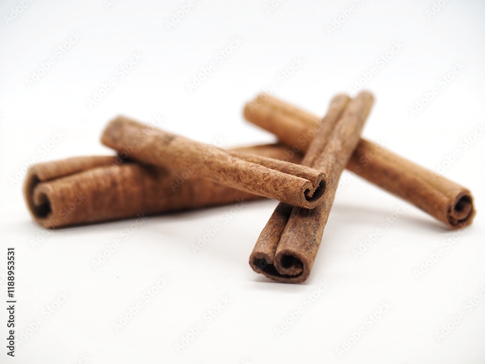 Cinnamon sticks isolated on white background, Cinnamon roll Cinnamon sticks isolated on white background, Cinnamon roll