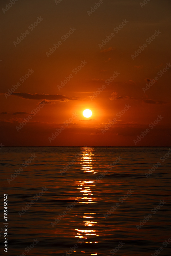 Obraz premium Sunset Sailing