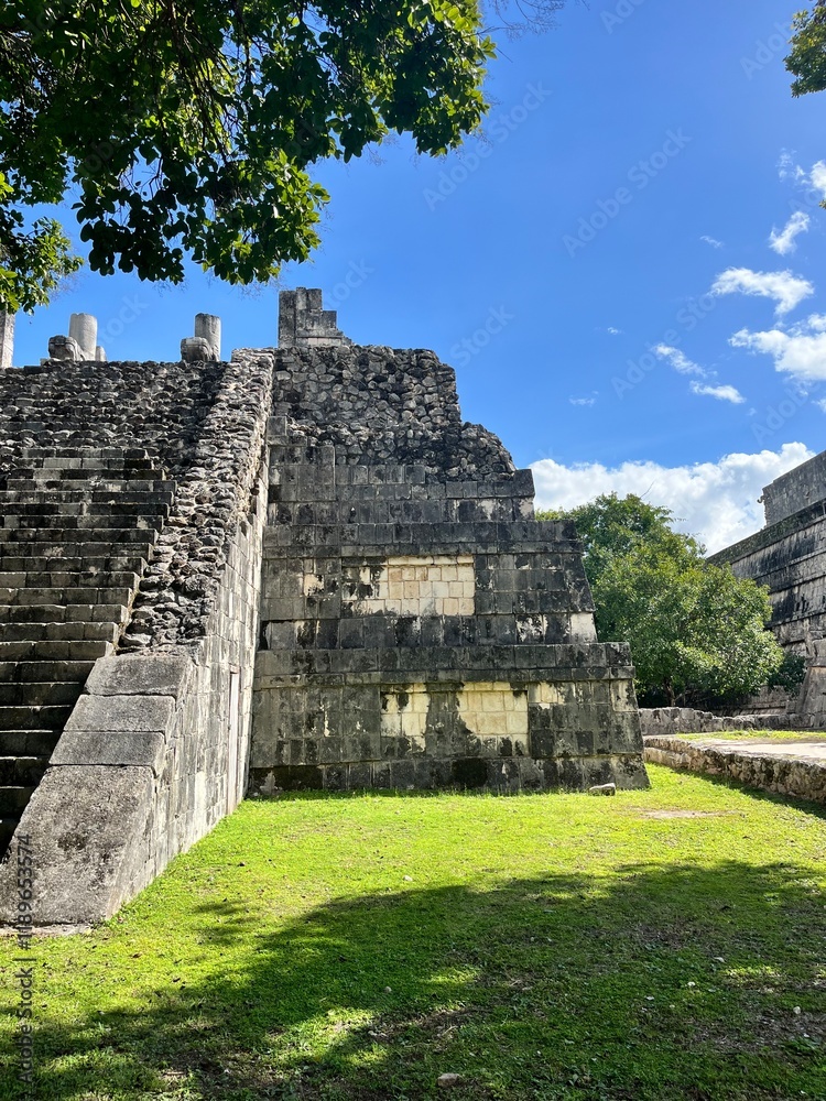 chichen itza pyramid
