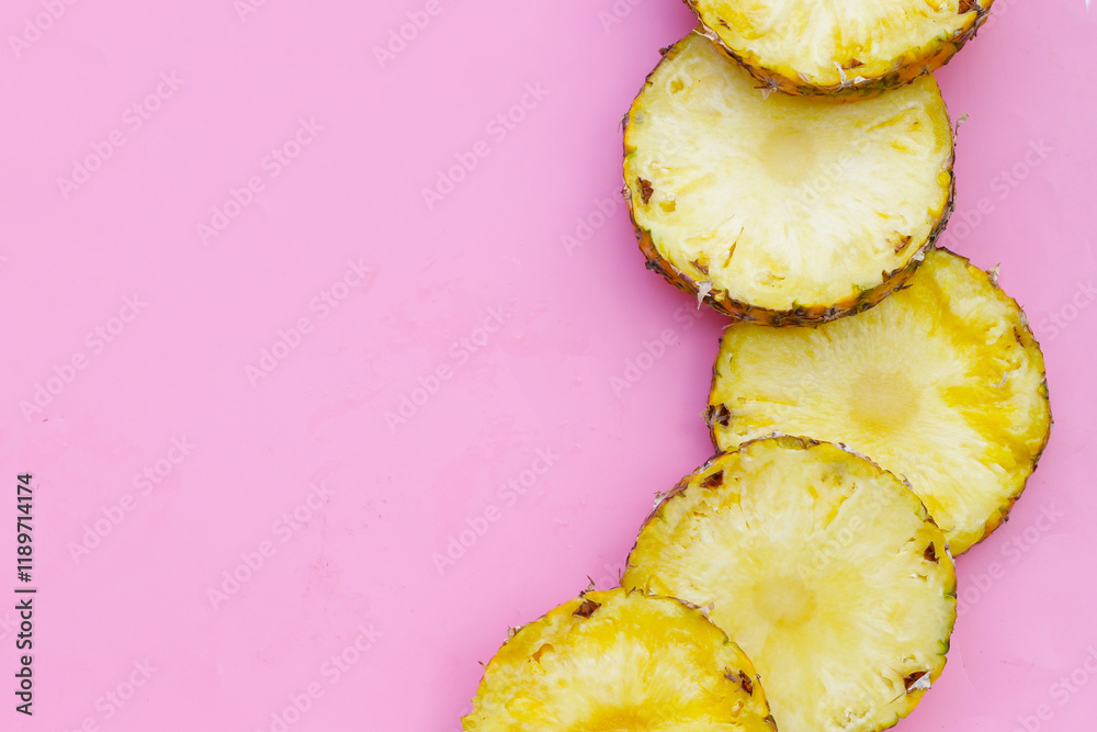 Ripe pineapple slices, Fresh fruit Ripe pineapple slices, Fresh fruit
