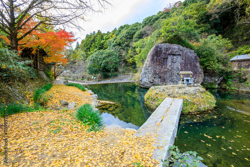 秋の川中不動　大分県豊後高田市　 Kawanaka Fudo in autumn. Oita Prefecture, Bungotakada City. photo