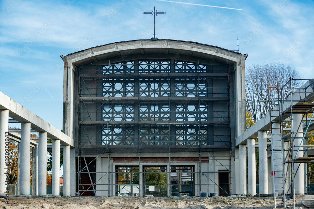 Obraz premium Contemporary architectural transformation showcasing the remains of a former church awaiting new purpose