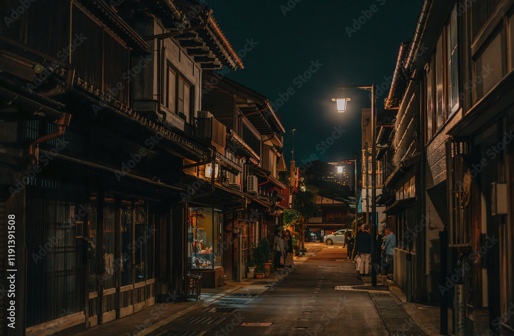 Fototapeta Higashiyama Chaya District in Kanazawa, Japan at night