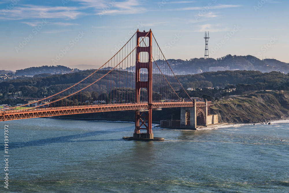 Fototapeta premium The golden gate bridgein San Francisco California