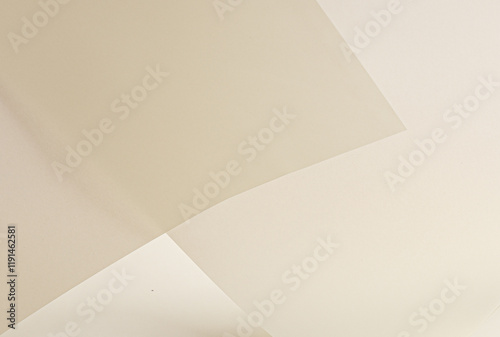 Fotografia Translucent vellum paper background with creamy beige tones and soft overlapping layers