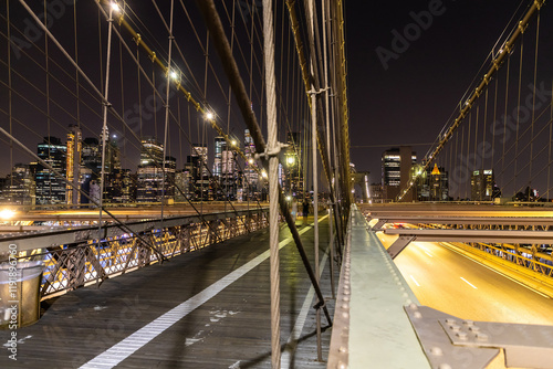 Brooklyn bridge pedestrian walkway