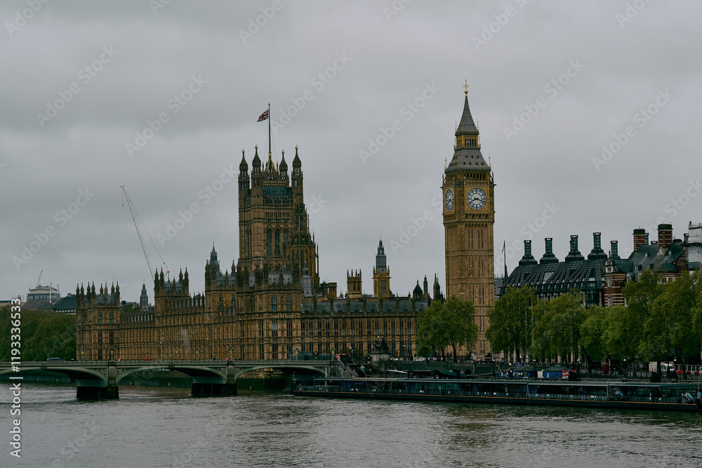 Houses of Parliament and Big Ben across River Thames Houses of Parliament and Big Ben across River Thames