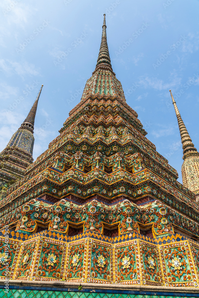 Fototapeta premium Wat Pho - The Temple of the Reclining Buddha