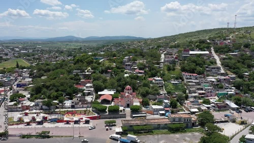Toma aérea Clavijero, pueblo mexicano 2