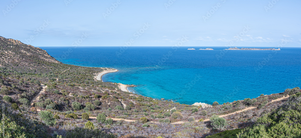 Φωτογραφία Aerial view of the small beaches on the coast of Castiadas in Sardinia with tran