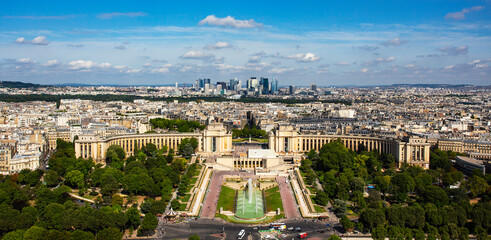 Papier peint photo Paris Jardins du Trocadéro vus d'en haut  © vermilion2006