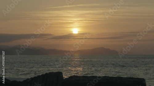 Puesta de sol en el mar 