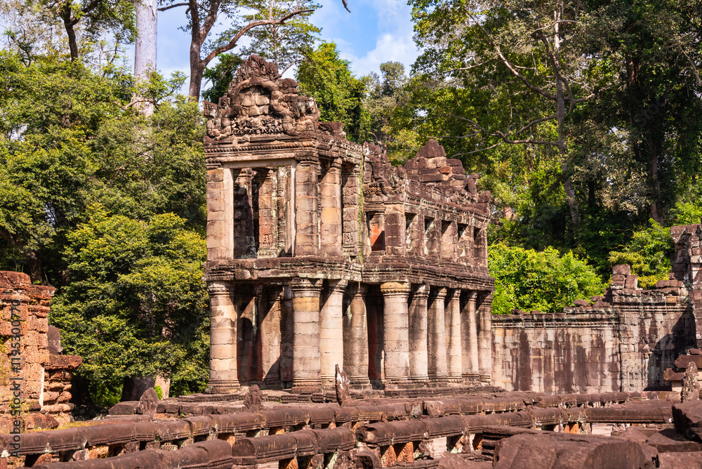 Fototapeta premium Angkor ancient temple ruins in Cambodia