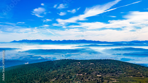 Obraz na płótnie schronisko hala miziowa tatry pilsko beski żywiecki w salonie