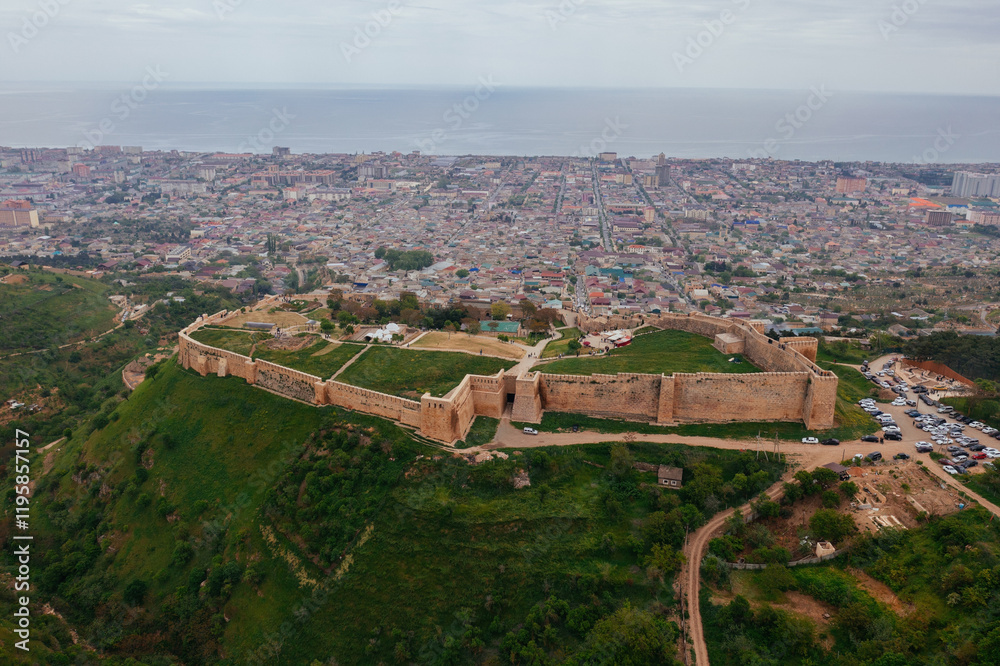 Fototapeta premium Naryn-Kala fortress in Derbent, Dagestan, Russia, aerial view