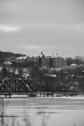 Obraz na płótnie Sherbrooke 14 Janvier 2025 - N&B w salonie