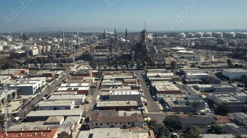 Wallpaper Mural 4K drone video of LAX airport and its surrounding areas and cities Torontodigital.ca