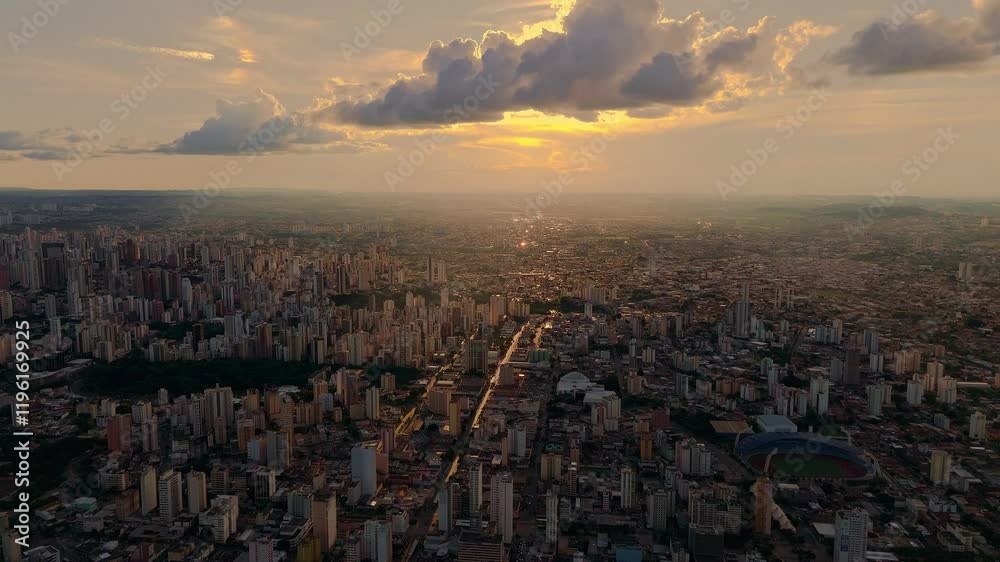 Cidade de Goiania, Goias. Vista aérea do centro da cidade ao por do sol