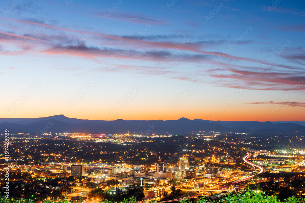 Fototapeta premium Roanoke, Virginia, USA Skyline