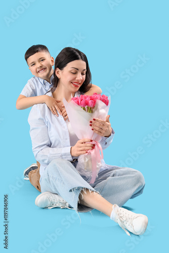 Happy mother and son celebr...