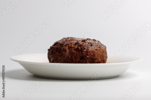 日本のデミグラスハンバーグ ほぼ真横