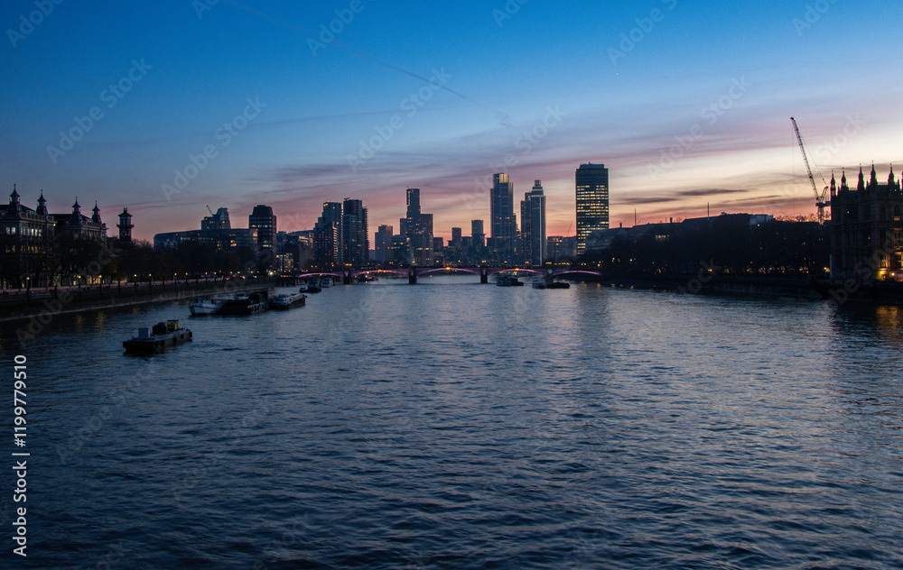 Fototapeta premium View of the River Thames and the City of London at sunset