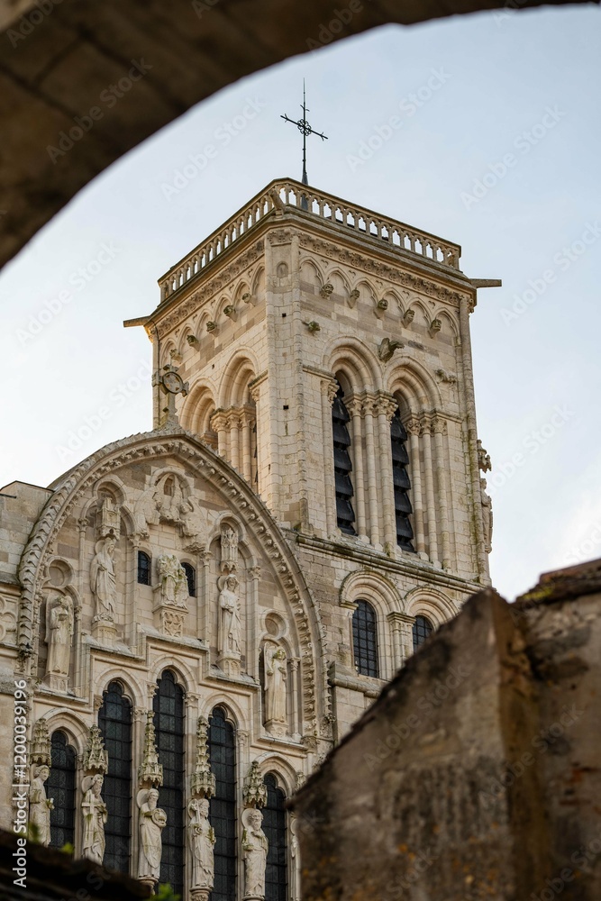 Obraz premium Un weekend à Vezelay