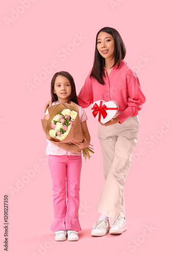 Young Asian woman and her l...