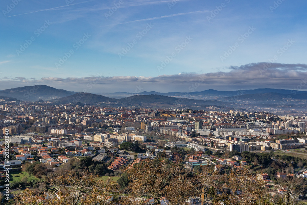 Paisagem da cidade de Braga, Vista a partir da escadaria do Bom Jesus do Monte. Paisagem da cidade de Braga, Vista a partir da escadaria do Bom Jesus do Monte.