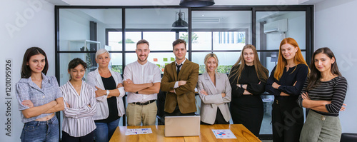Obraz na plátně Diverse colleagues gather in brainstorm discuss statistics together