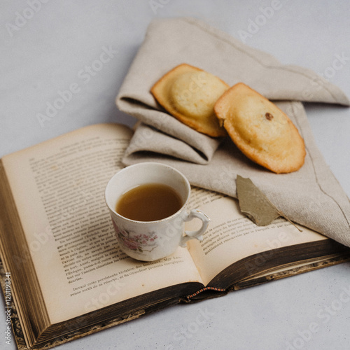 Tea time ou Lecture autour d'un thé