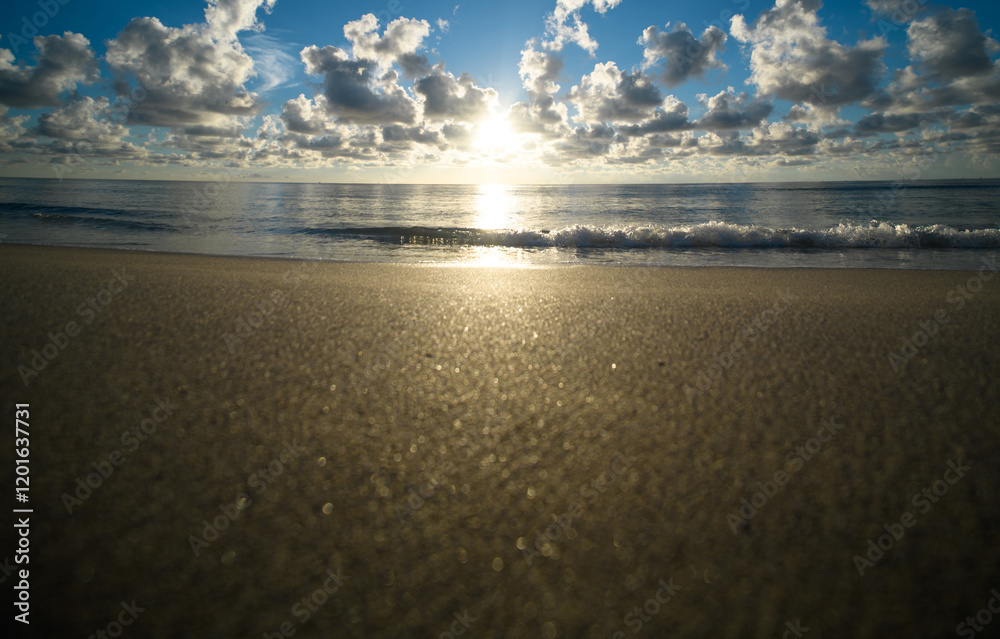 Obraz premium Sunset background. Sea with sky clouds reflection in water for background. Calm ocean wallpaper background. Sea background.