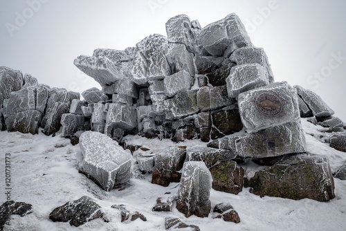 Fototapeta Naklejka Na Ścianę i Meble -  Poland, frozen rocks in Szrenica peak in Karkonosze mountains during winter