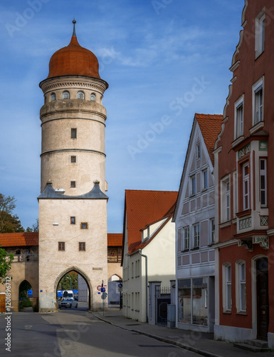 Obraz na płótnie City gate of Noerdlingen called Loepsinger Tor w salonie