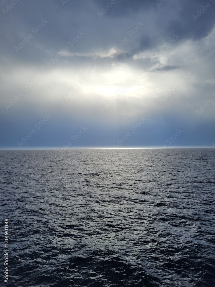 Fototapeta premium Sonnen und Wolkenspiel