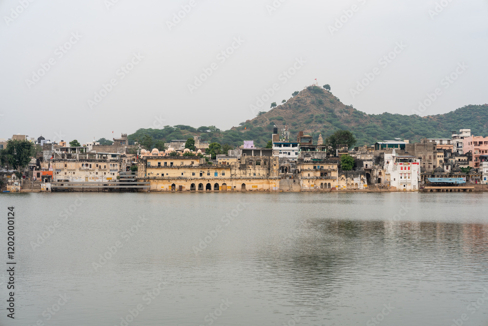 Badetreppen Ghats am Lake Pushkar in Pushkar in Rajasthan in Indien Badetreppen Ghats am Lake Pushkar in Pushkar in Rajasthan in Indien
