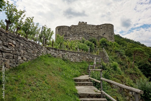 Obraz na płótnie Staircase to Hinterhaus stone castle ruins in Spitz, Austria w salonie