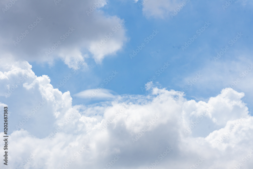 Fototapeta premium Summer blue sky cloud gradient light white background. Beauty cloud