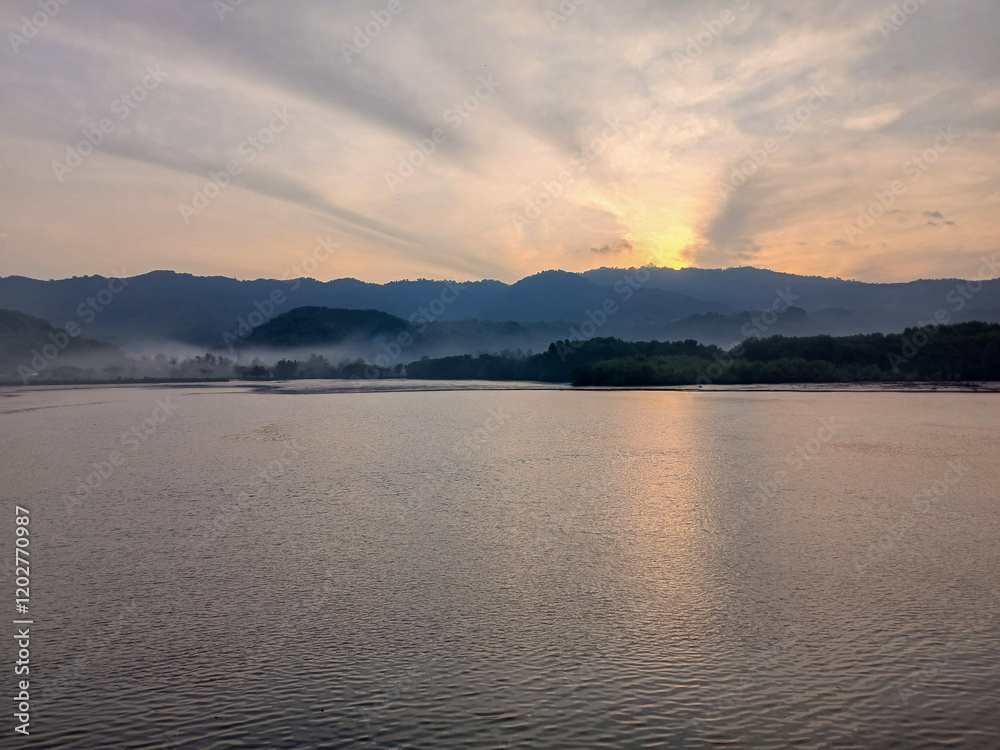 Fototapeta premium sunrise over the lake