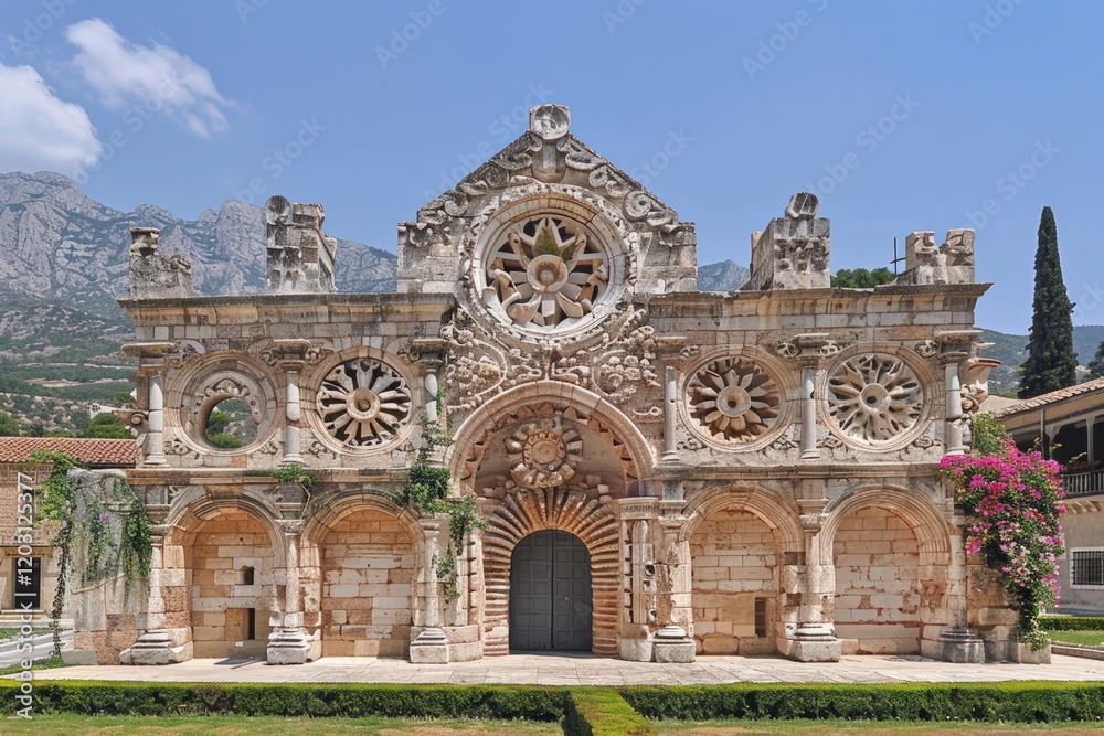 Fototapeta premium The Majestic Facade of Santa Maria de Bellpuig Monastery in Mallorca, Spain
