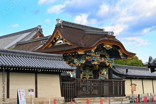 京都市の世界遺産 西本願寺 国宝唐門