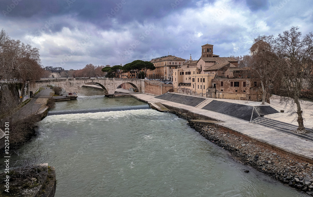 Fototapeta premium Tiber River and Bridge in Trastevere, Rome