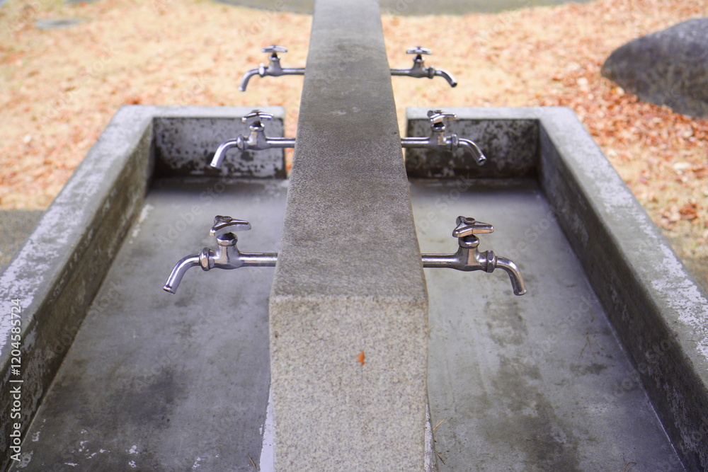 キャンプ場の水場