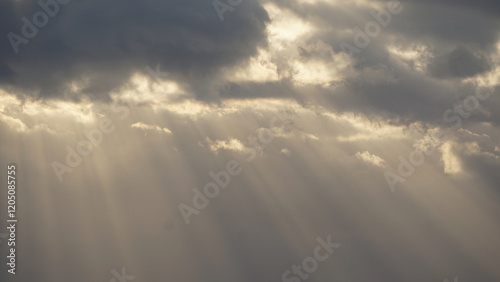 Foto 雲間から光の筋